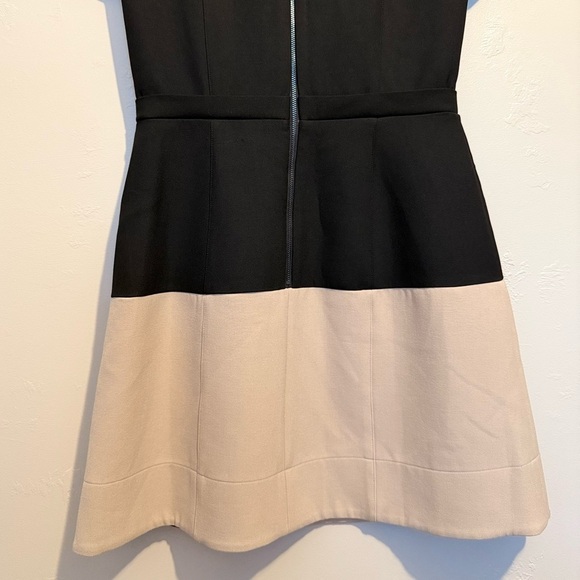 BCBGMaxAzria Hannah Colorblock Mini Dress A-Line Black & Beige US Size 8 Modern - Picture 14 of 16